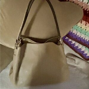 Coach Beige Madison Pebble Leather Satchel w/hangtag VGU